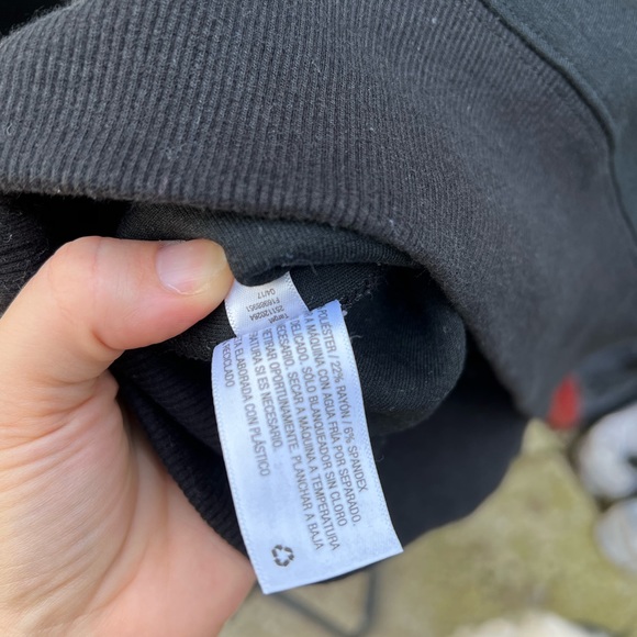 HUNTER for Target Black Sweatshirt - Picture 6 of 12